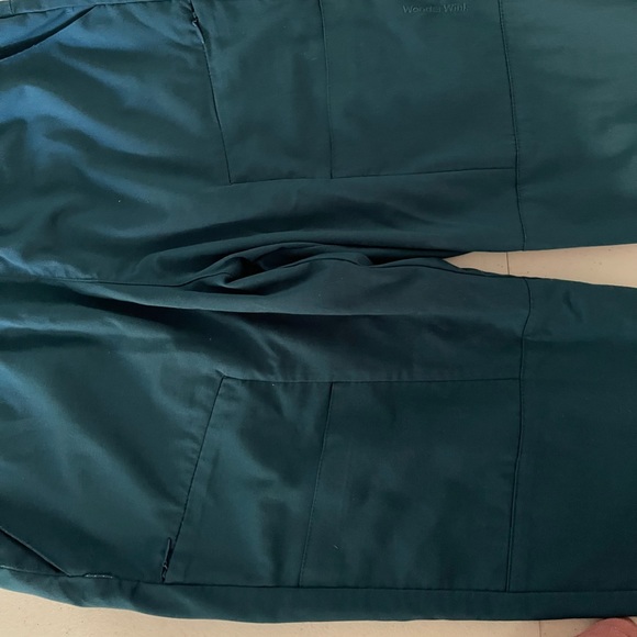 WonderWink Pro Women's 8 Pocket Jogger Scrub Pants - Picture 2 of 7